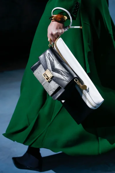 Look 35
